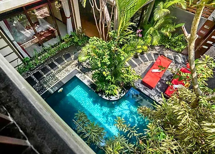 Catra 3 Bedroom Private Pool Ne150a * Seminyak (Bali)