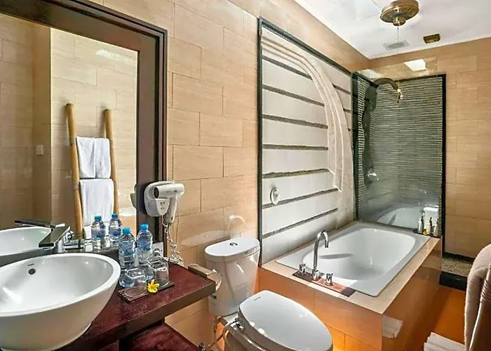 Catra 3 Bedroom Private Pool Ne150a *